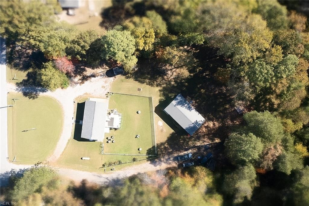 Photo of 3412 Woodstock Road, Gloucester, VA 23061 (MLS # 10621127)