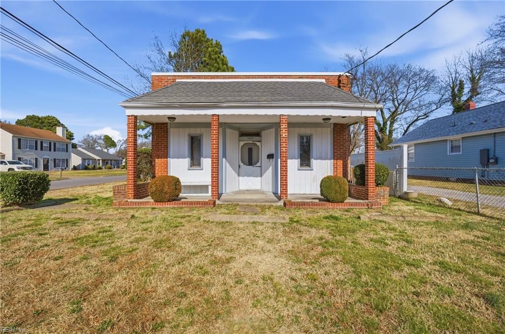 Photo of 390 Cottonwood Avenue, Hampton, VA 23661 (MLS # 10624026)