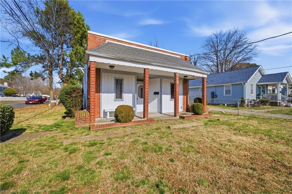 Photo of 390 Cottonwood Avenue, Hampton, VA 23661 (MLS # 10624026)