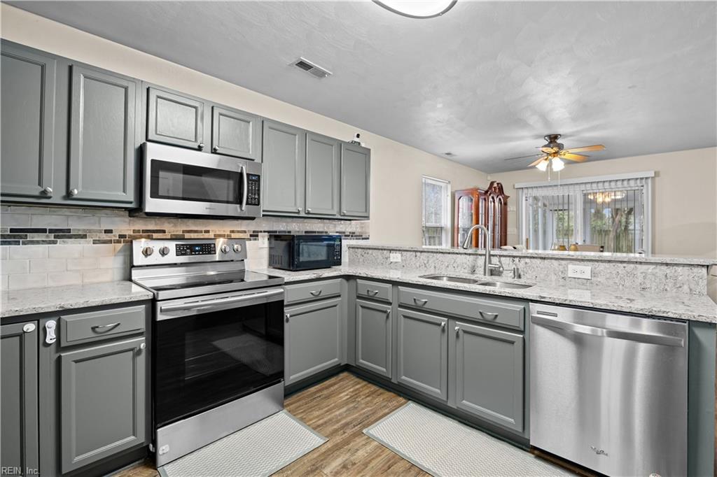 1309 W 25th ST