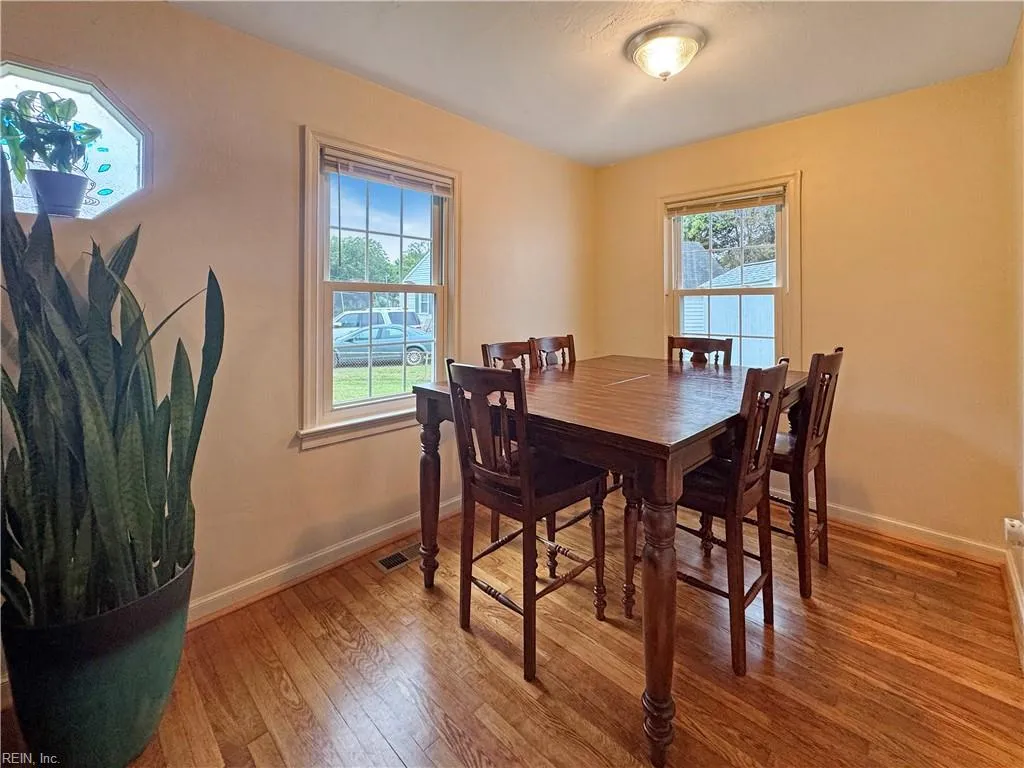 Hampton, Virginia 23669, United States, 3 Bedrooms Bedrooms, ,1 BathroomBathrooms,Residential,Active,208372