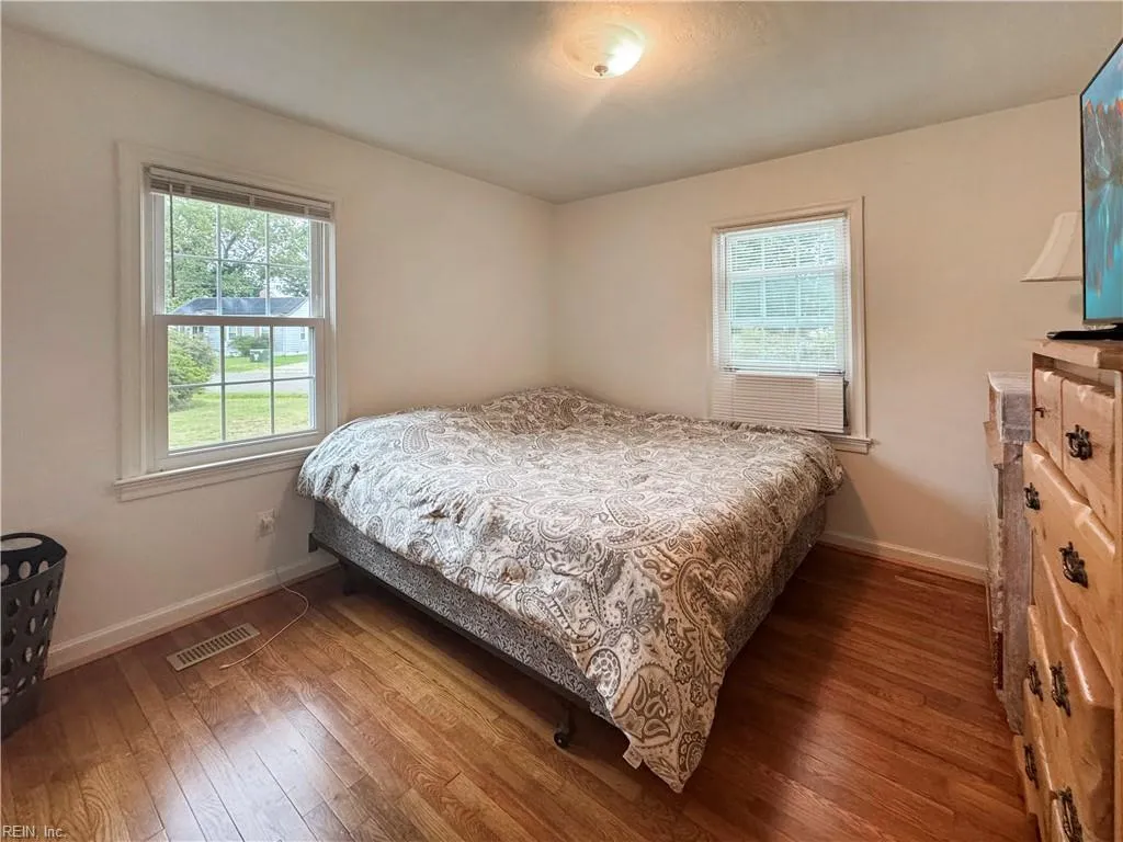 Hampton, Virginia 23669, United States, 3 Bedrooms Bedrooms, ,1 BathroomBathrooms,Residential,Active,208372