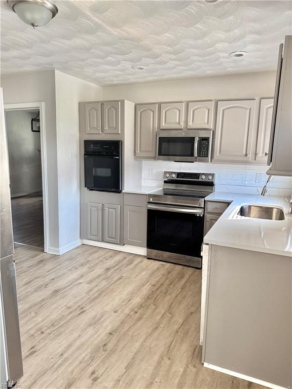 273 Elm AVE