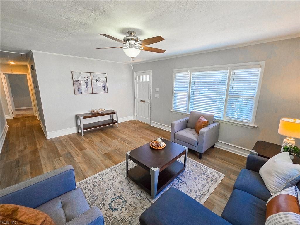Photo of 725 Oakland Avenue, Hampton, VA 23663 (MLS # 10633876)