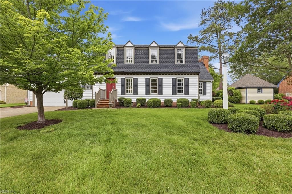 Photo of 3212 Mapleton Crescent, Chesapeake, VA 23321 (MLS # 10632002)