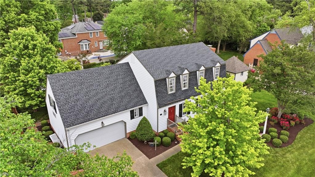 Photo of 3212 Mapleton Crescent, Chesapeake, VA 23321 (MLS # 10632002)