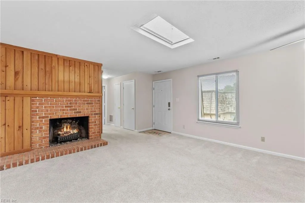 Virginia Beach, Virginia 23451, United States, 2 Bedrooms Bedrooms, ,2 BathroomsBathrooms,Residential,Active,219722