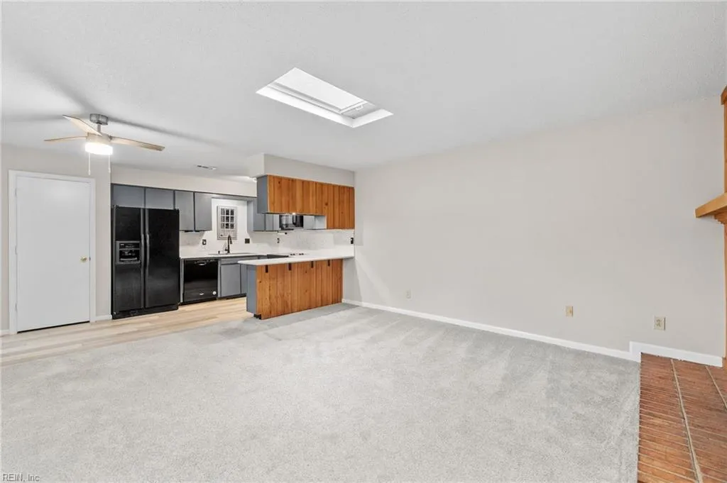 Virginia Beach, Virginia 23451, United States, 2 Bedrooms Bedrooms, ,2 BathroomsBathrooms,Residential,Active,219722