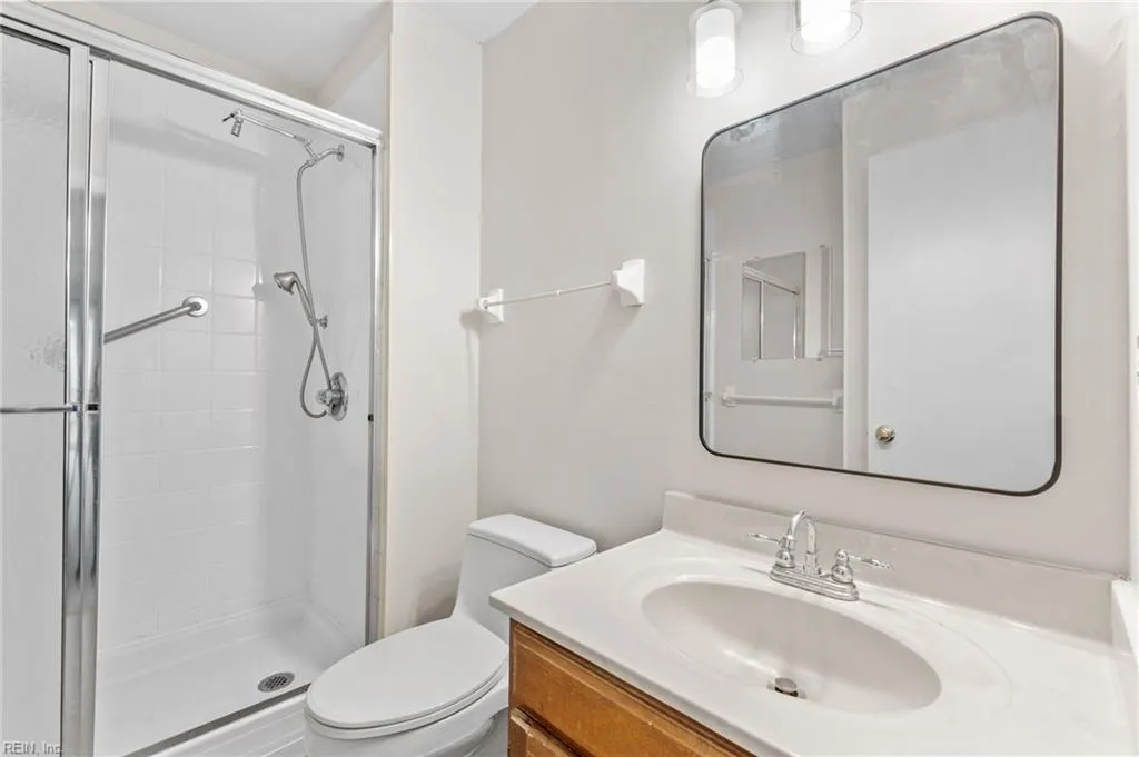 Virginia Beach, Virginia 23451, United States, 2 Bedrooms Bedrooms, ,2 BathroomsBathrooms,Residential,Active,219722