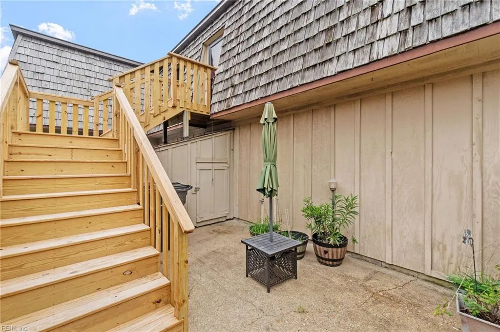 Virginia Beach, Virginia 23451, United States, 2 Bedrooms Bedrooms, ,2 BathroomsBathrooms,Residential,Active,219722