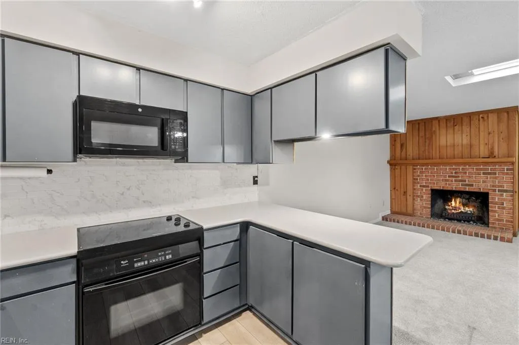 Virginia Beach, Virginia 23451, United States, 2 Bedrooms Bedrooms, ,2 BathroomsBathrooms,Residential,Active,219722