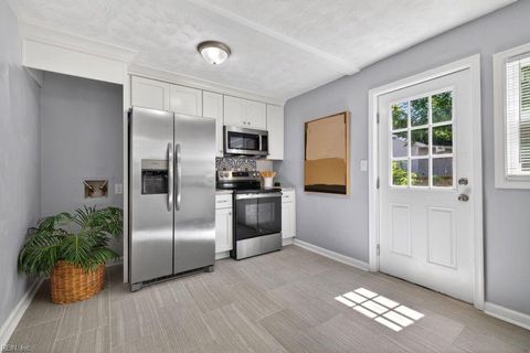 Photo of 4611 Robin Hood Road, Norfolk, VA 23513 (MLS # 10631563)