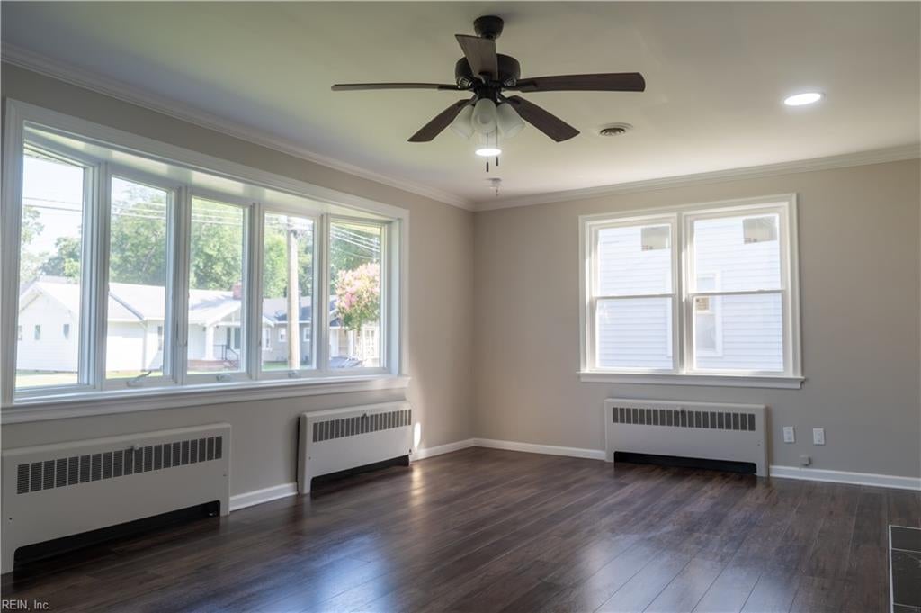 Photo of 7410 Major Avenue, Norfolk, VA 23505 (MLS # 10638172)