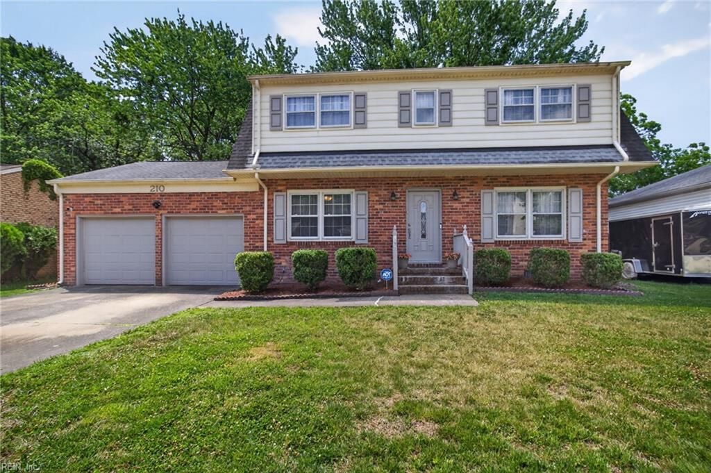Photo of 210 Custer Place, Newport News, VA 23608 (MLS # 10636233)