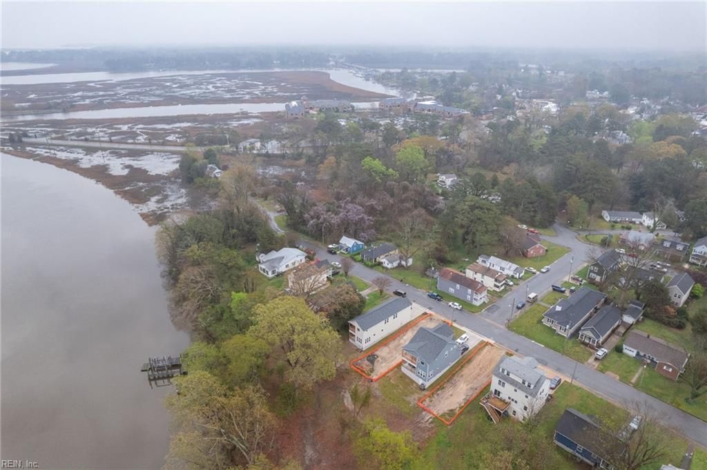 Photo of 158 Riverview Avenue, Smithfield, VA 23430 (MLS # 10611847)