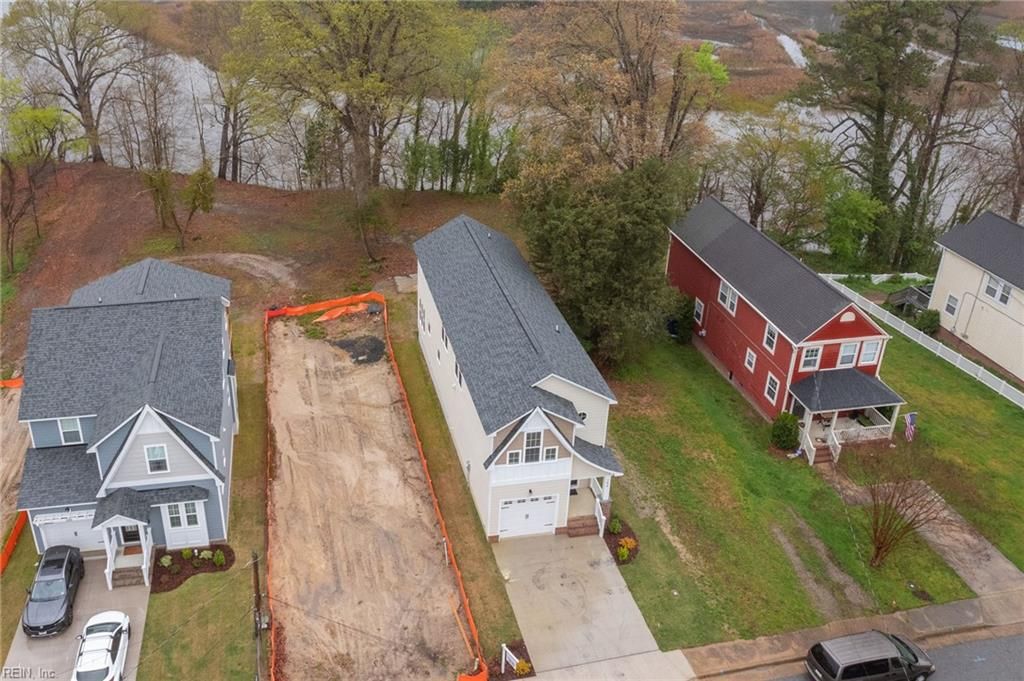 Photo of 158 Riverview Avenue, Smithfield, VA 23430 (MLS # 10611847)