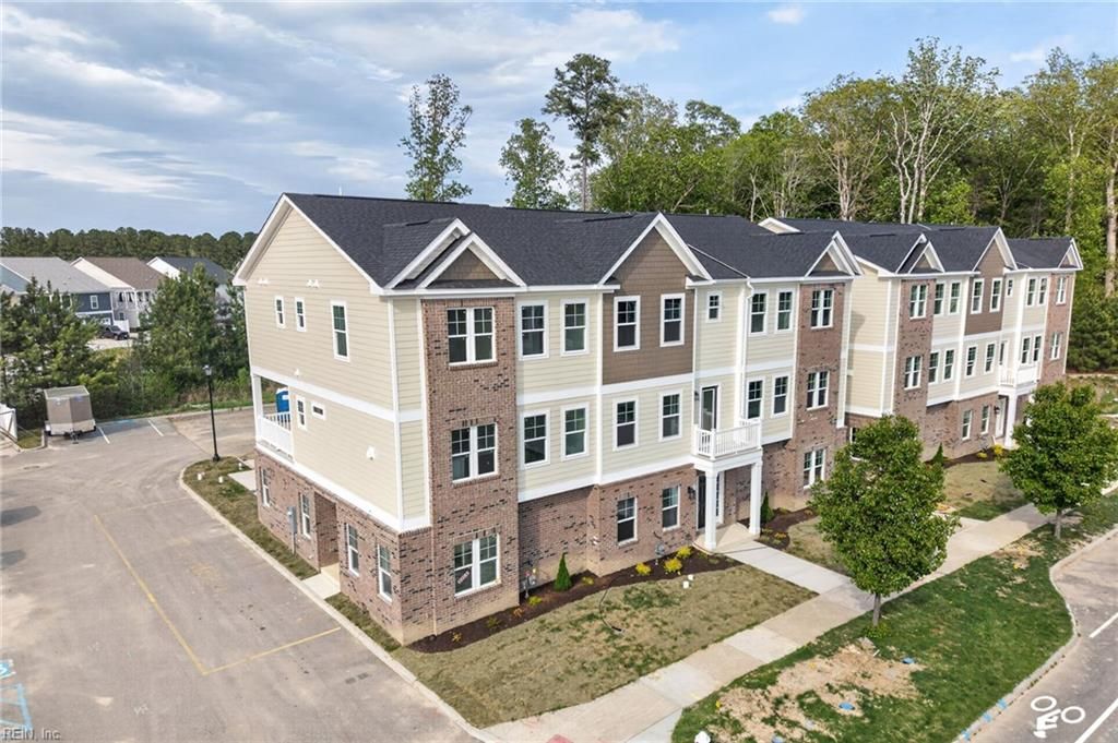 Photo of 621 COMMONWEALTH Boulevard, Yorktown, VA 23693 (MLS # 10634209)