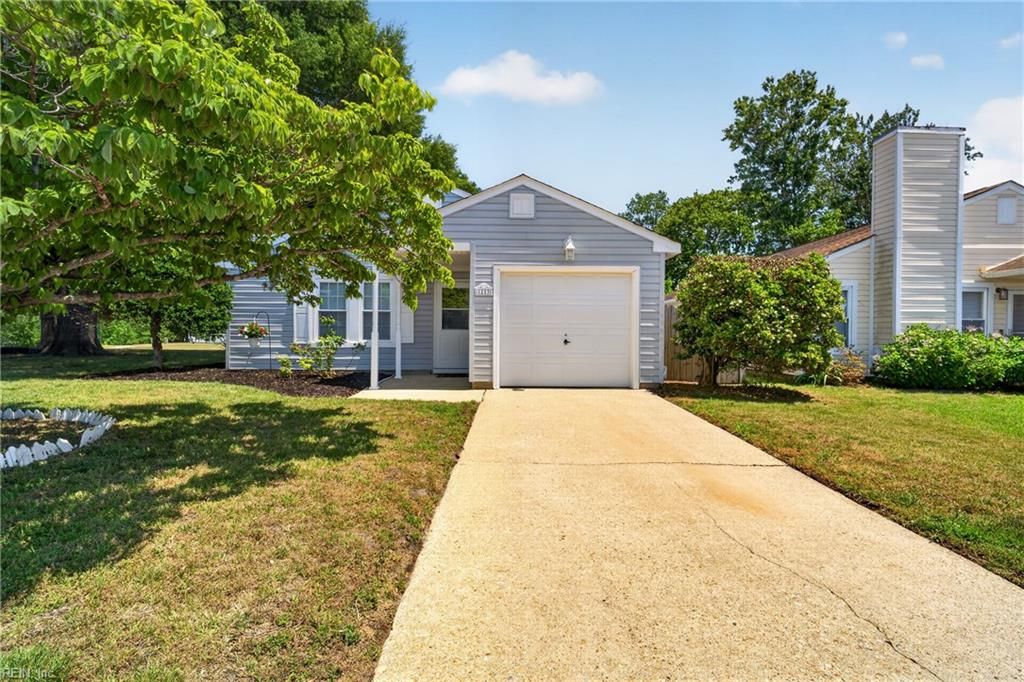 Photo of 1213 Saddleback Landing, Chesapeake, VA 23320 (MLS # 10635426)
