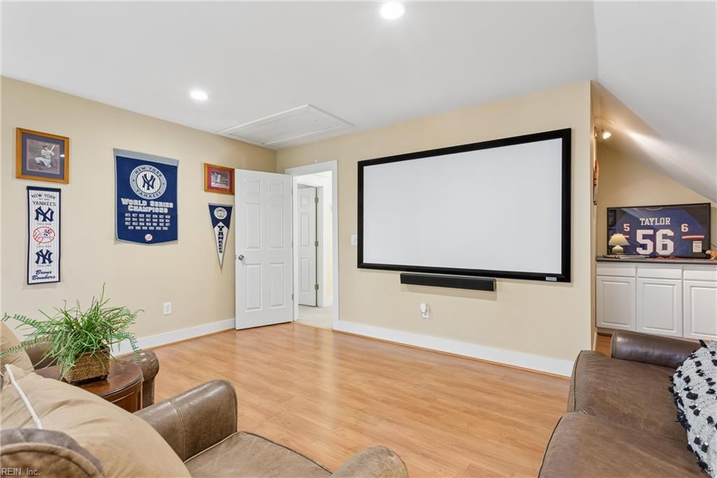 Yorktown, Virginia, 23692, United States, 4 Bedrooms Bedrooms, ,4 BathroomsBathrooms,Residential,Active,2052006