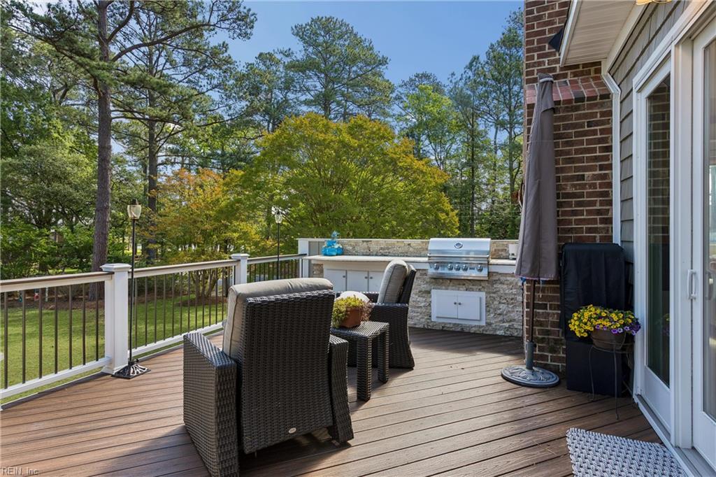 Yorktown, Virginia, 23692, United States, 4 Bedrooms Bedrooms, ,4 BathroomsBathrooms,Residential,Active,2052006