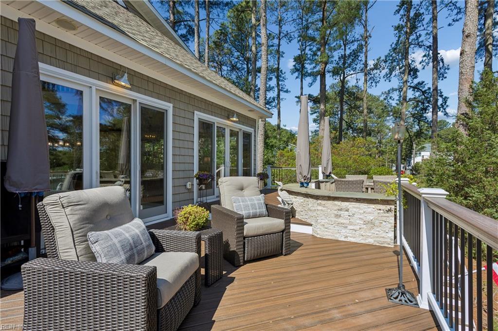 Yorktown, Virginia, 23692, United States, 4 Bedrooms Bedrooms, ,4 BathroomsBathrooms,Residential,Active,2052006