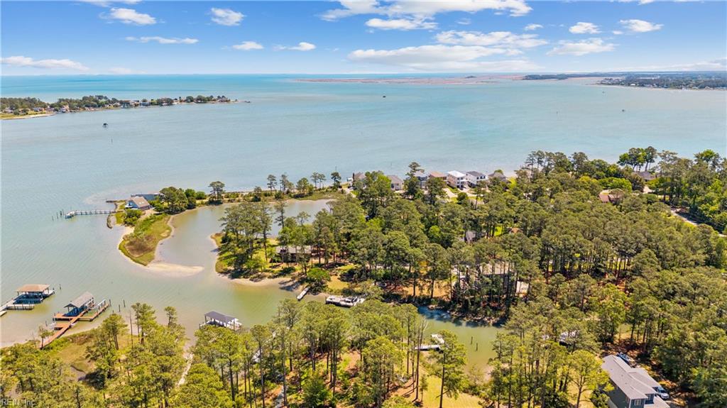 Yorktown, Virginia, 23692, United States, 4 Bedrooms Bedrooms, ,4 BathroomsBathrooms,Residential,Active,2052006