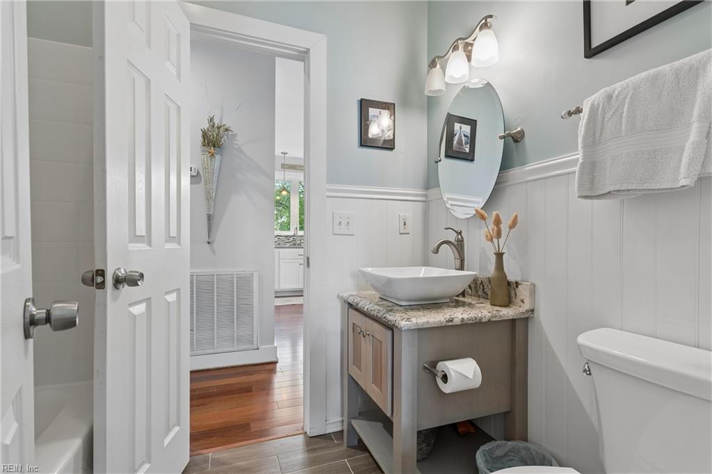 Yorktown, Virginia, 23692, United States, 4 Bedrooms Bedrooms, ,4 BathroomsBathrooms,Residential,Active,2052006