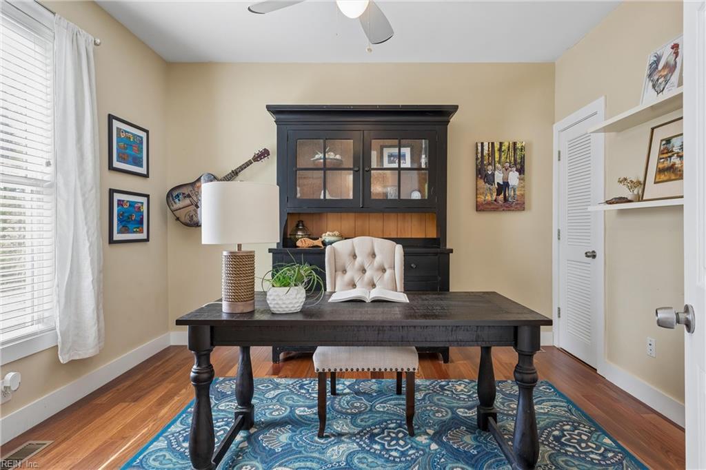Yorktown, Virginia, 23692, United States, 4 Bedrooms Bedrooms, ,4 BathroomsBathrooms,Residential,Active,2052006