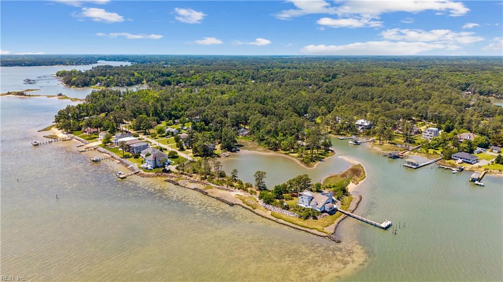 Yorktown, Virginia, 23692, United States, 4 Bedrooms Bedrooms, ,4 BathroomsBathrooms,Residential,Active,2052006