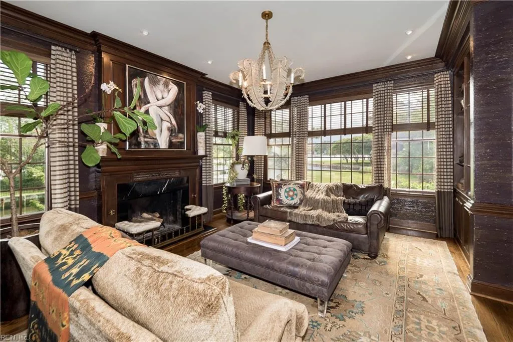 Virginia Beach, Virginia 23451, United States, 4 Bedrooms Bedrooms, ,5 BathroomsBathrooms,Residential,Pending,28442