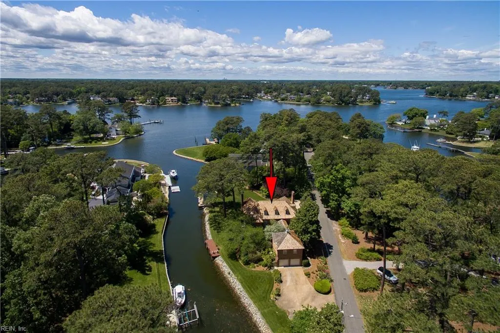 Virginia Beach, Virginia 23451, United States, 4 Bedrooms Bedrooms, ,5 BathroomsBathrooms,Residential,Pending,28442