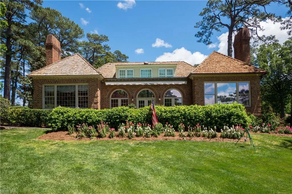 Virginia Beach, Virginia 23451, United States, 4 Bedrooms Bedrooms, ,5 BathroomsBathrooms,Residential,Pending,28442