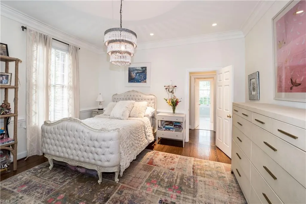 Virginia Beach, Virginia 23451, United States, 4 Bedrooms Bedrooms, ,5 BathroomsBathrooms,Residential,Pending,28442