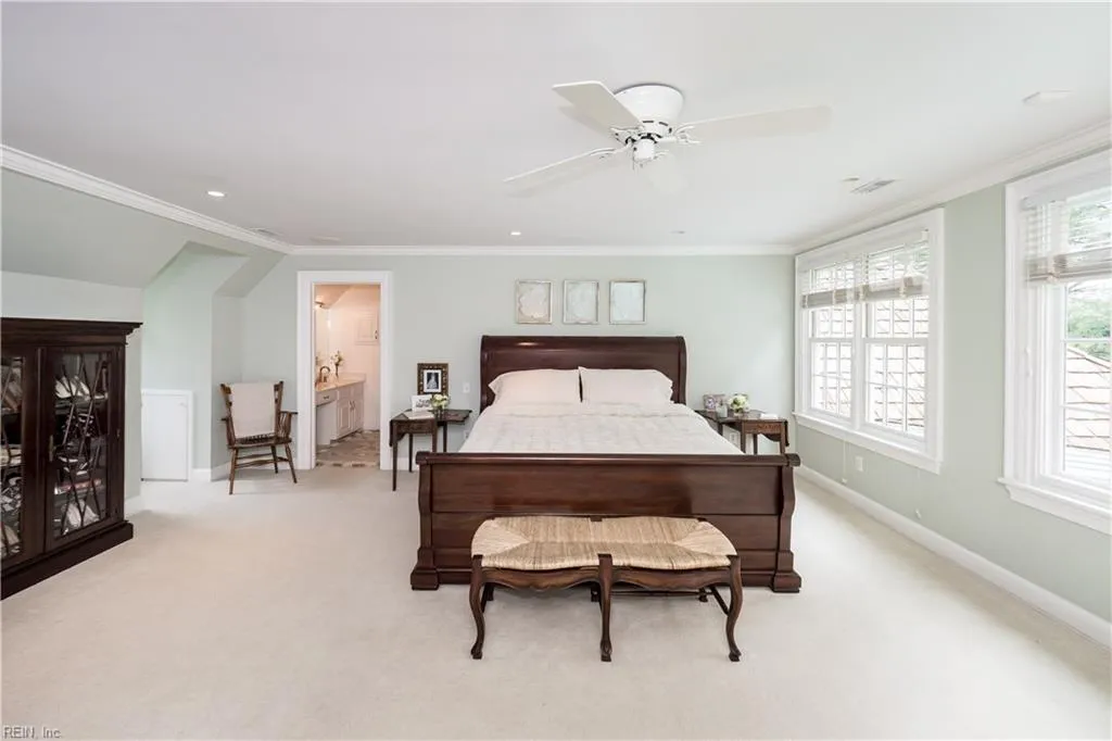 Virginia Beach, Virginia 23451, United States, 4 Bedrooms Bedrooms, ,5 BathroomsBathrooms,Residential,Pending,28442