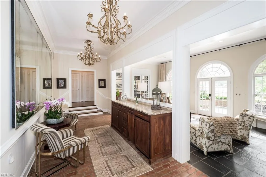 Virginia Beach, Virginia 23451, United States, 4 Bedrooms Bedrooms, ,5 BathroomsBathrooms,Residential,Pending,28442