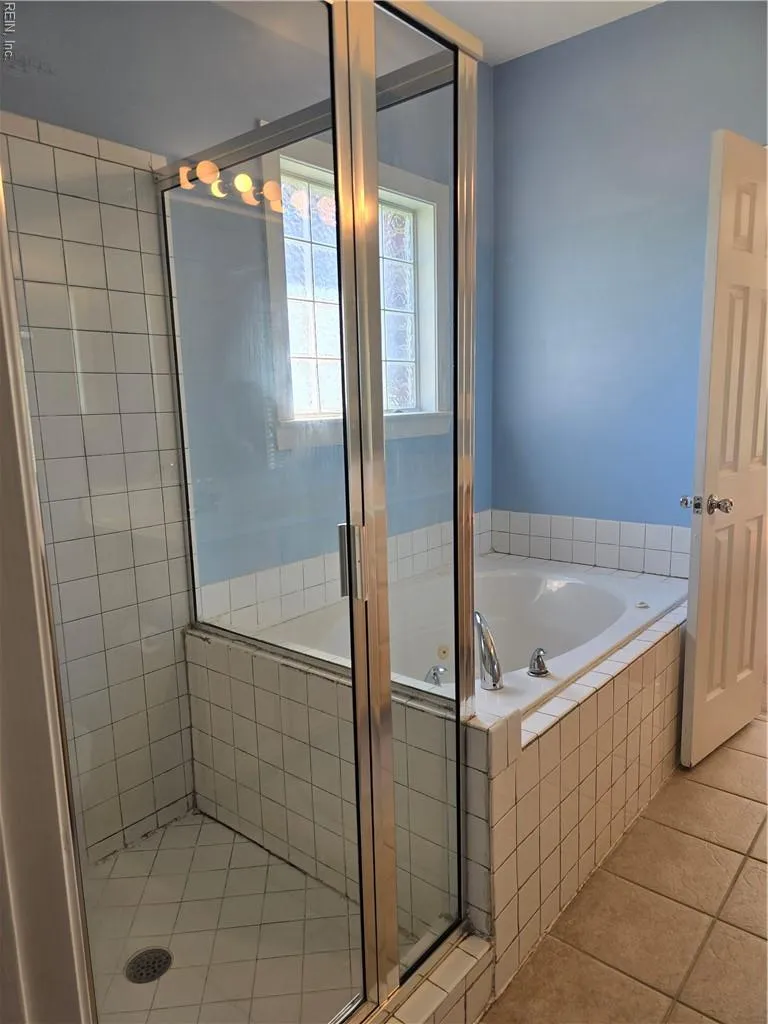 Chesapeake, Virginia 23320, United States, 4 Bedrooms Bedrooms, ,3 BathroomsBathrooms,Residential,Active,224304