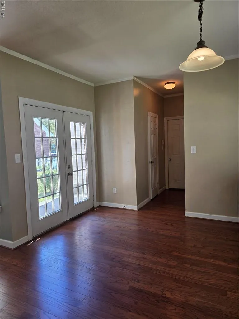 Chesapeake, Virginia 23320, United States, 4 Bedrooms Bedrooms, ,3 BathroomsBathrooms,Residential,Active,224304