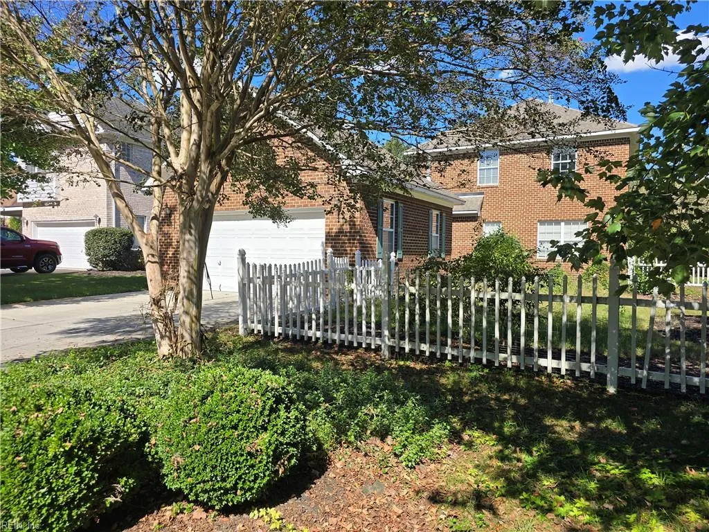 Chesapeake, Virginia 23320, United States, 4 Bedrooms Bedrooms, ,3 BathroomsBathrooms,Residential,Active,224304