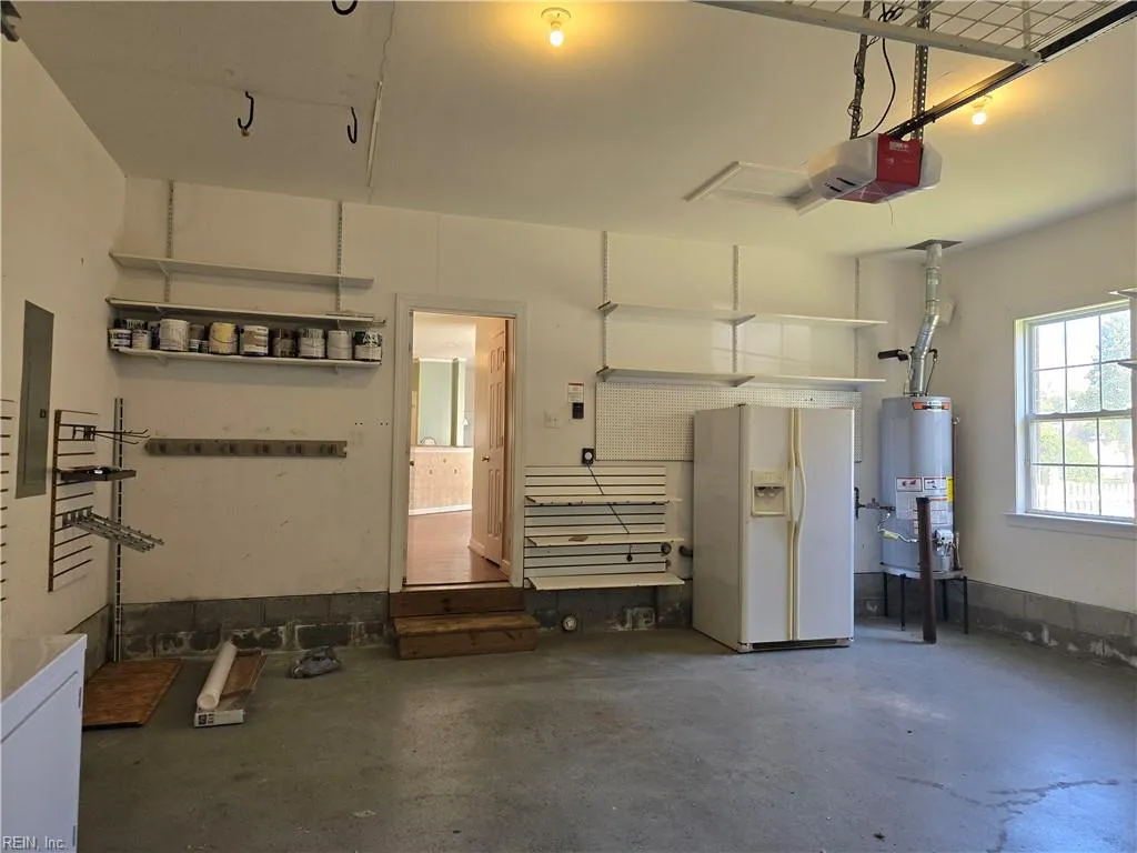 Chesapeake, Virginia 23320, United States, 4 Bedrooms Bedrooms, ,3 BathroomsBathrooms,Residential,Active,224304