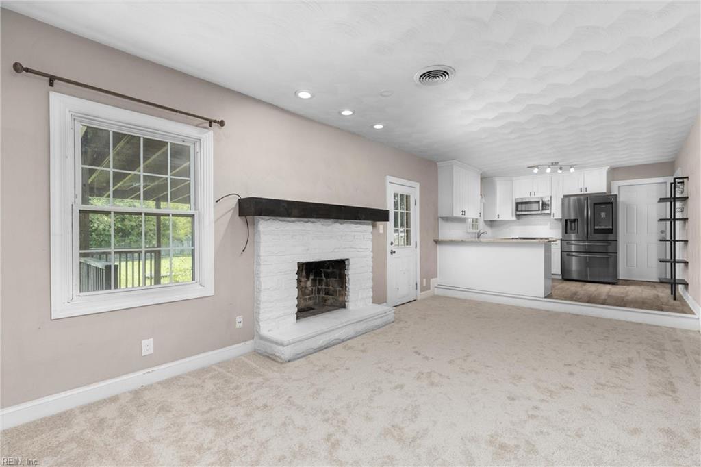 605 Chandler Harper DR