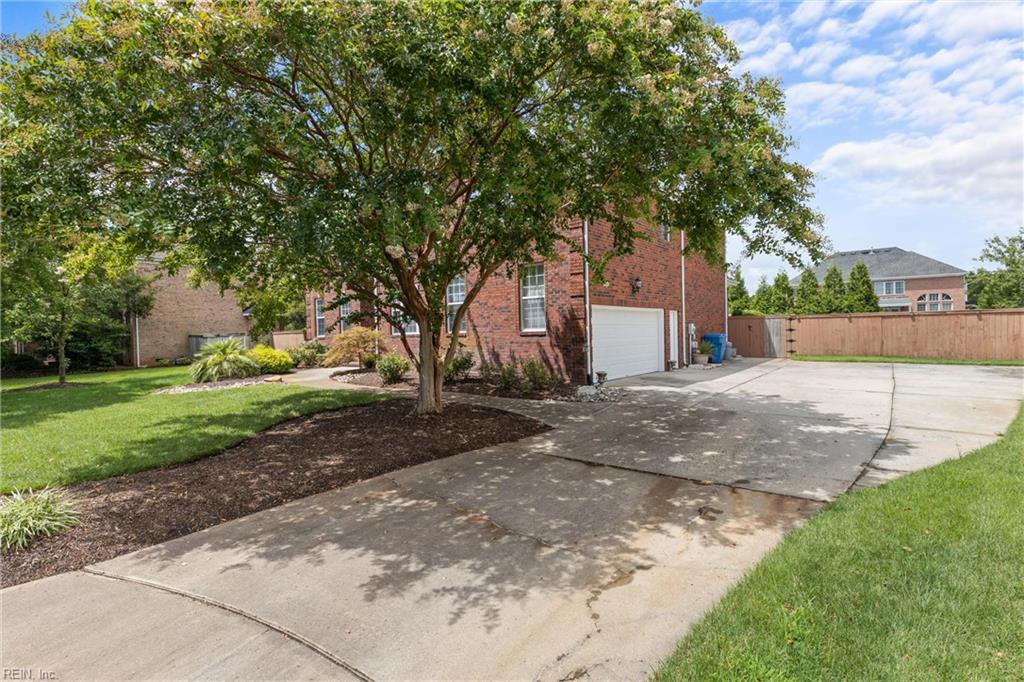 2205 Garita CT