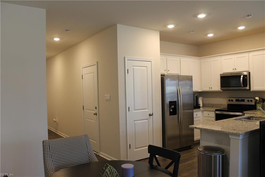 Photo of 1523 Stanford Lane, Newport News, VA 23608 (MLS # 10612843)