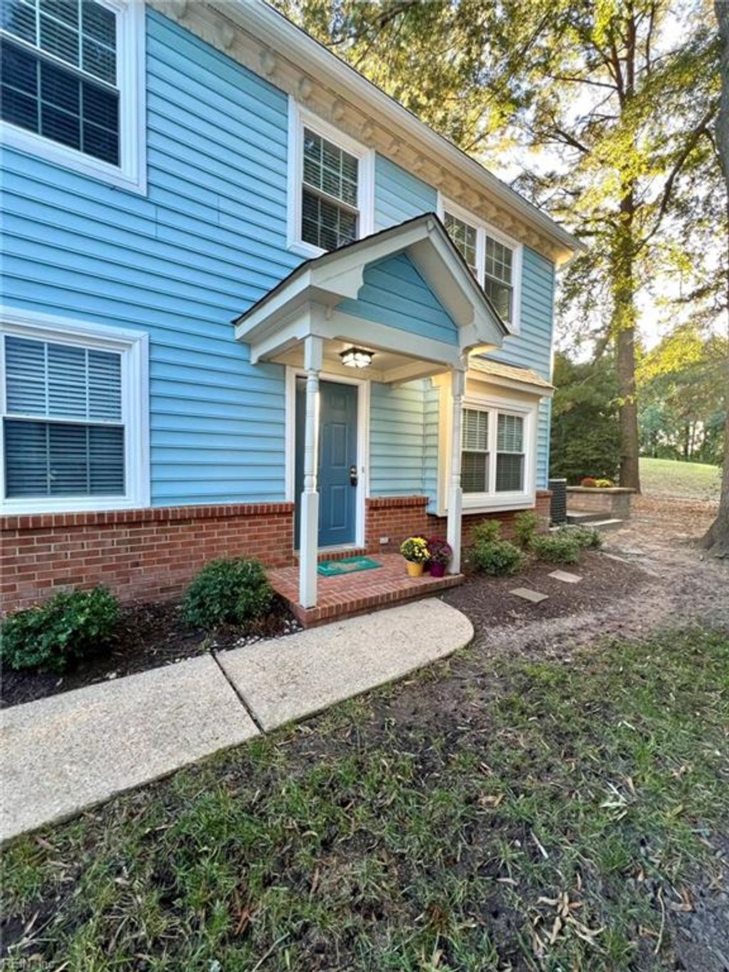 Photo of 945 Shoal Creek Trail #B, Chesapeake, VA 23320 (MLS # 10604789)