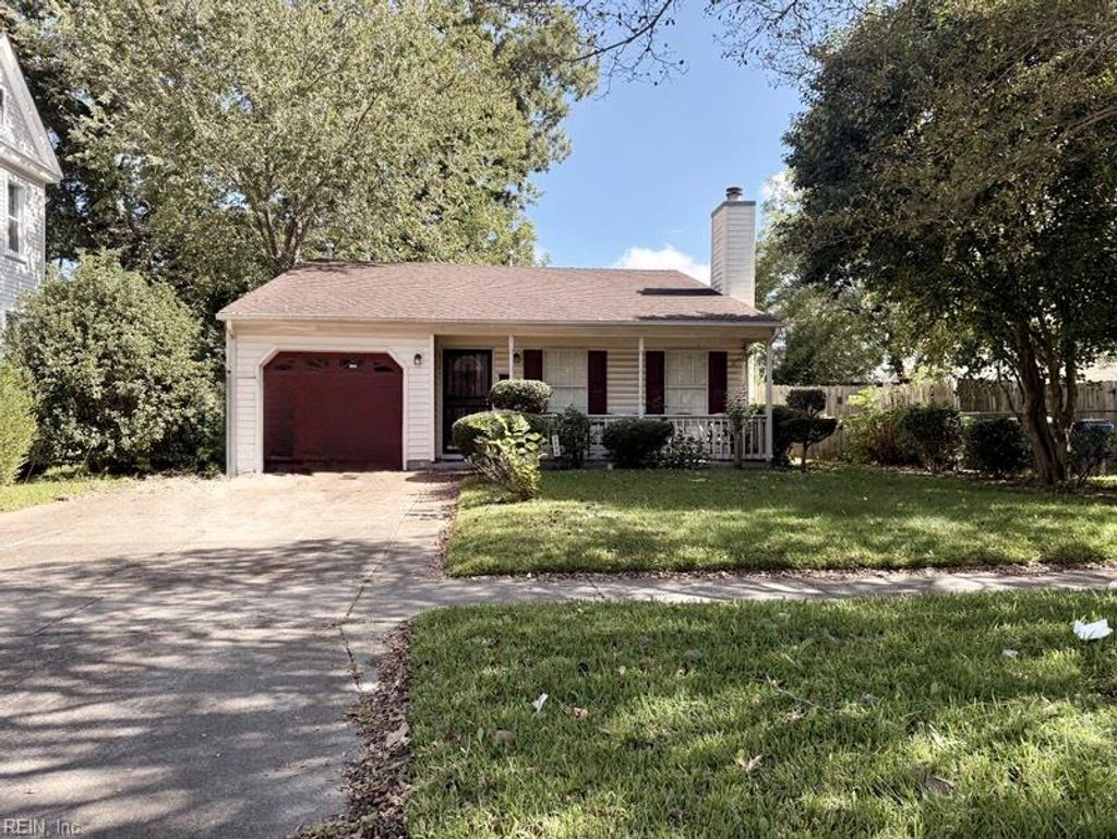 Photo of 3006 Ballentine Boulevard, Norfolk, VA 23509 (MLS # 10604752)