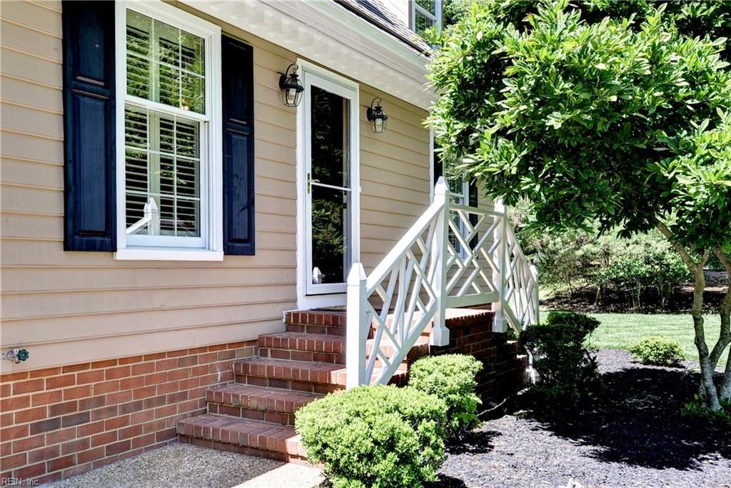 Photo of 122 James Bray Drive, Williamsburg, VA 23188 (MLS # 10634242)