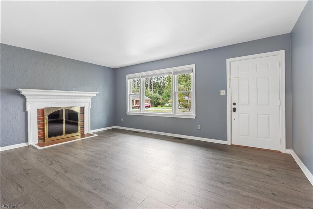 Photo of 15 Heather Lane Ln, Newport News, VA 23606 (MLS # 10657491)