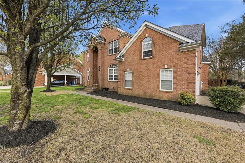 Photo of 1501 James Landing, Chesapeake, VA 23321 (MLS # 10626617)