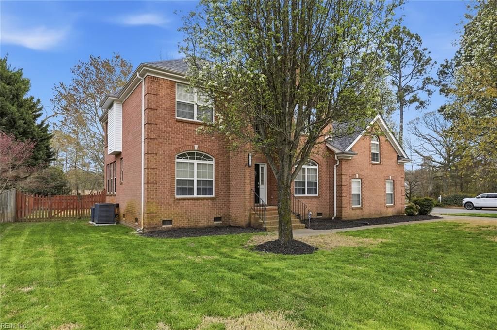 Photo of 1501 James Landing, Chesapeake, VA 23321 (MLS # 10626617)