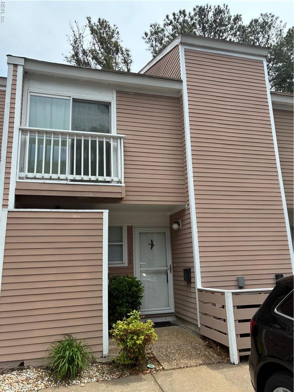 Photo of 1310 Linkhorn Circle, Virginia Beach, VA 23451 (MLS # 10632204)