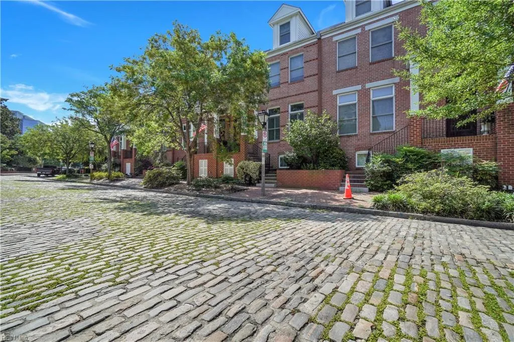 Norfolk, Virginia 23510, United States, 4 Bedrooms Bedrooms, ,4 BathroomsBathrooms,Residential,Active,174307